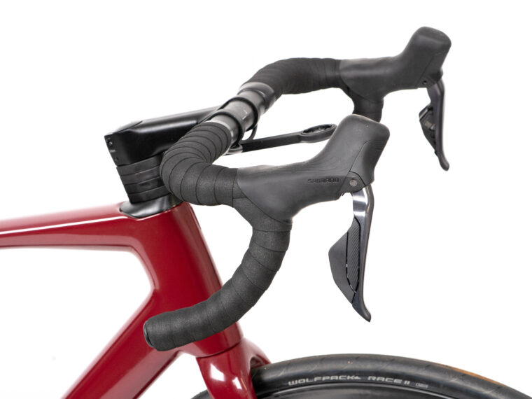 25 ARC8 Escapee DB Weinrot 57 3