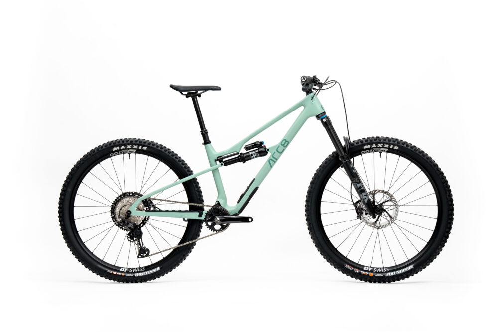 25 ARC8 Extra Air sage green XT Performance XM