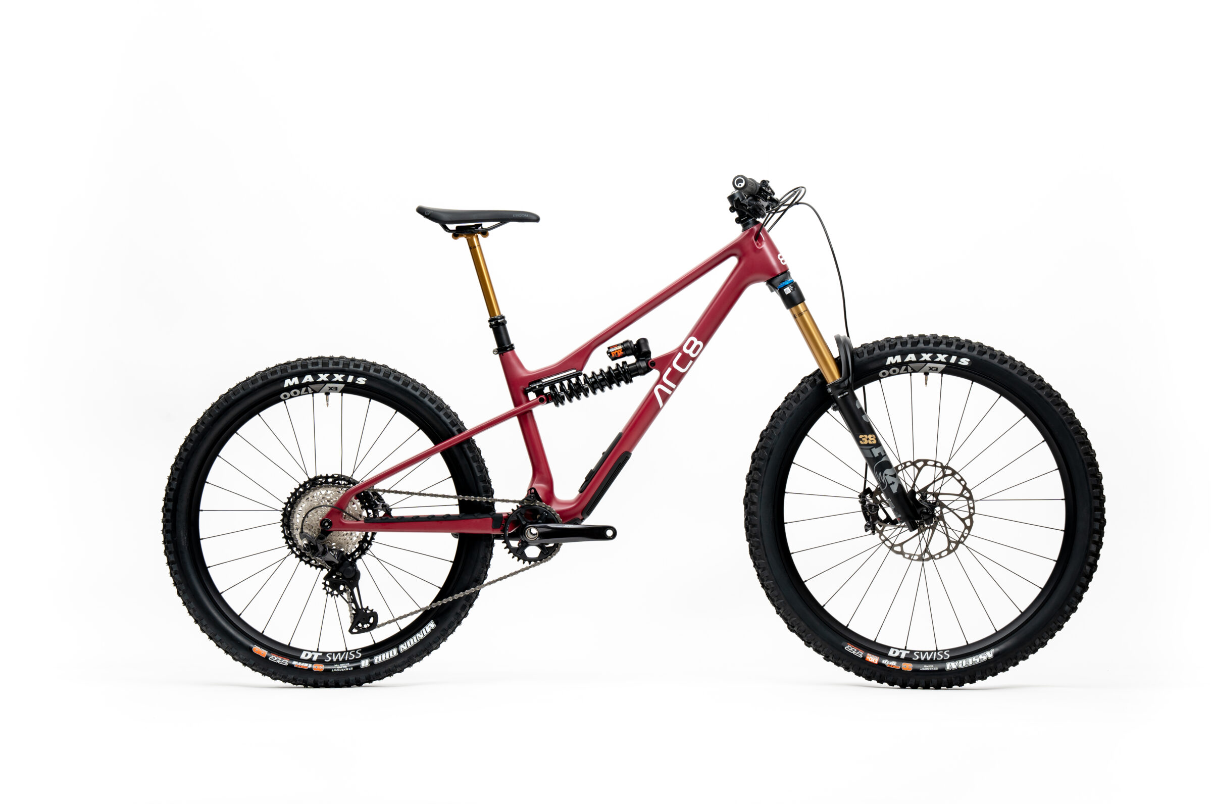 EXTRA2 MY24 rubino red Coil XT