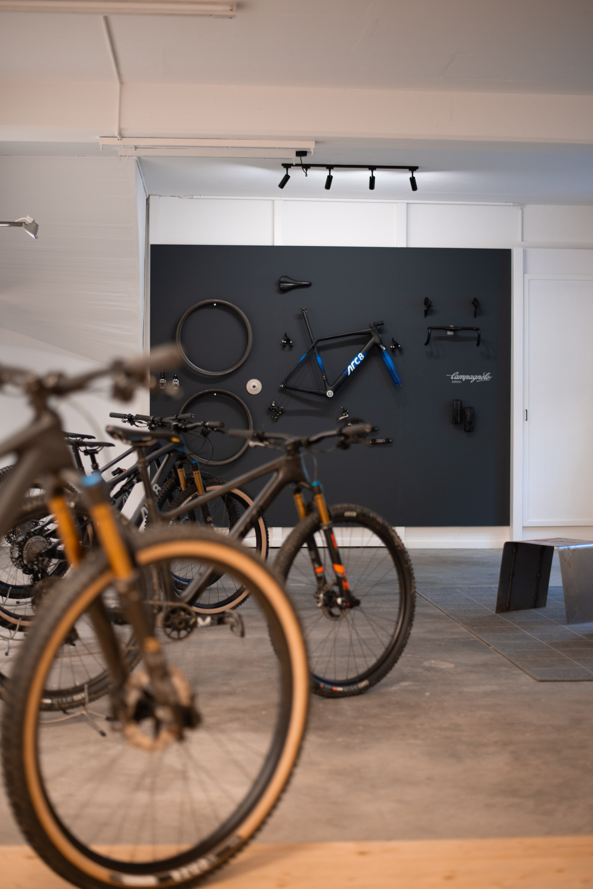 Showroom 2